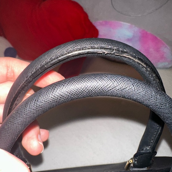 MICHAEL KORS “SELMA” LARGE BAG- ACCEPTING OFFERS! - Picture 11 of 16